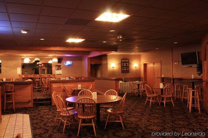 Hotel Ramada By Wyndham Bismarck Restaurant foto