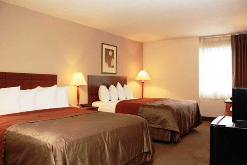 Hotel Ramada By Wyndham Bismarck Zimmer foto